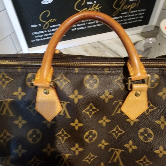 Final price drop, NO OFFERS,!  AUTHENTIC Louis Vuitton speedy 30 - Picture 10 of 16